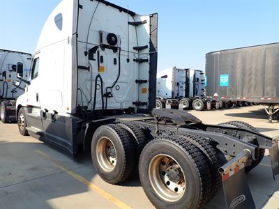 2022 Freightliner Cascadia