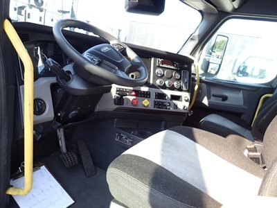 2022 Freightliner Cascadia