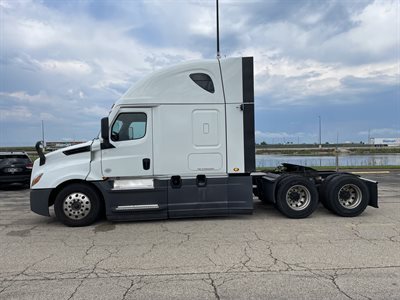 2022 Freightliner CASCADIA 126