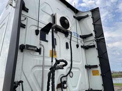 2022 Freightliner CASCADIA 126