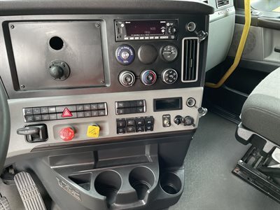 2022 Freightliner CASCADIA 126