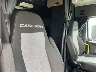 2022 Freightliner CASCADIA 126