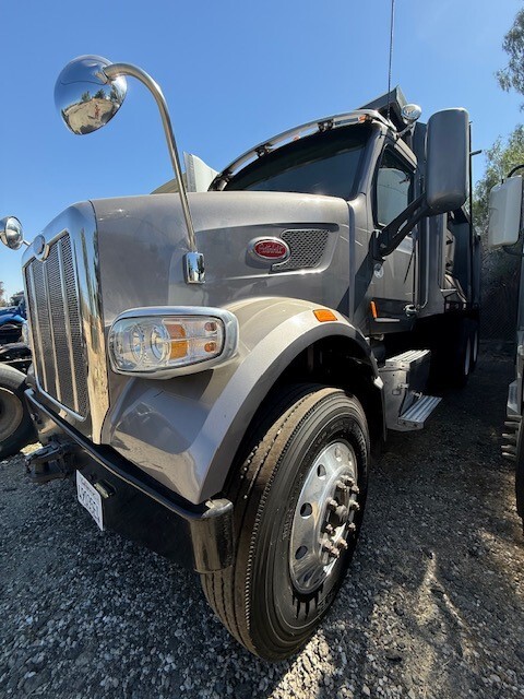 2019 Peterbilt 567