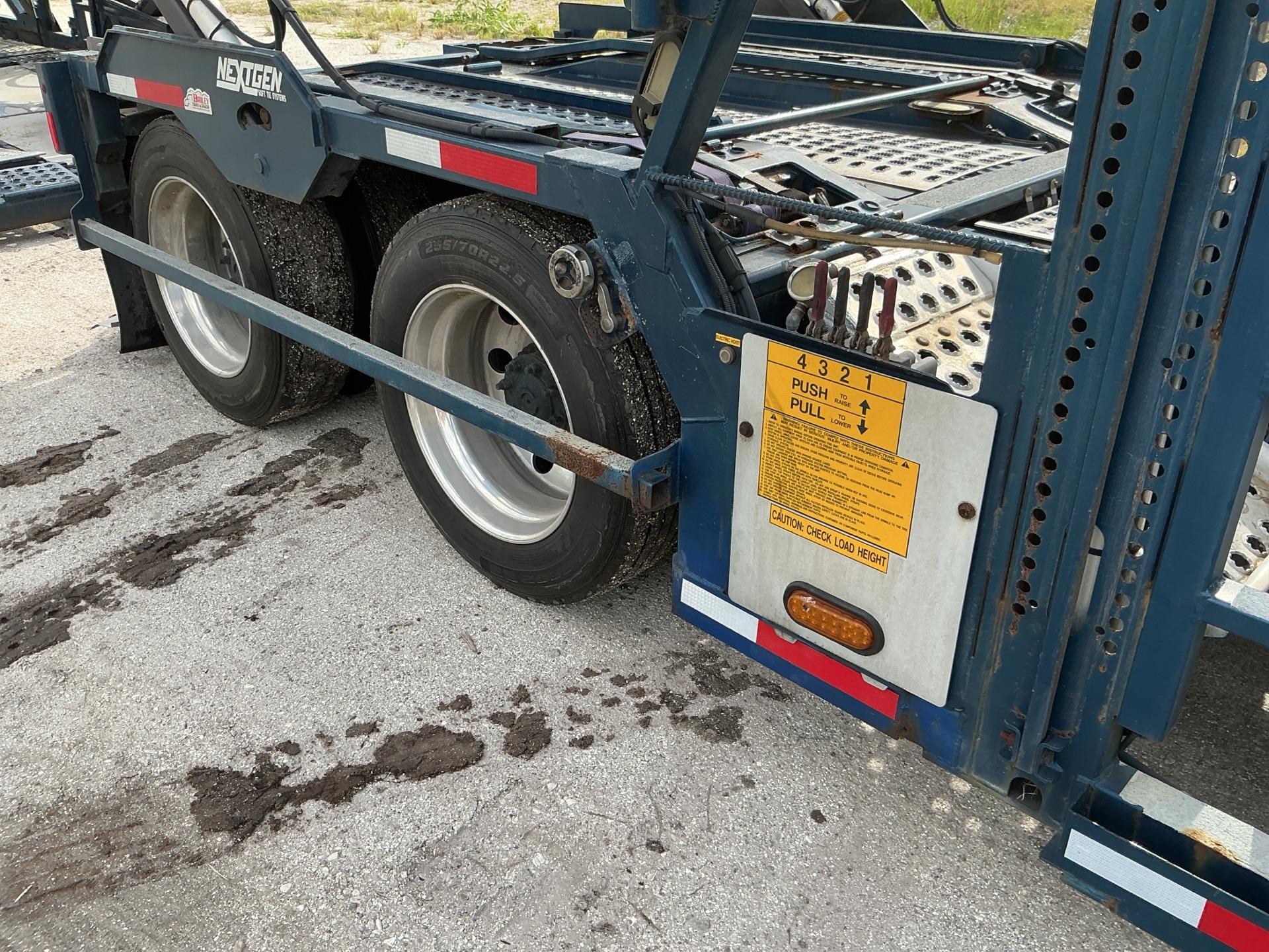 2017 Peterbilt 389