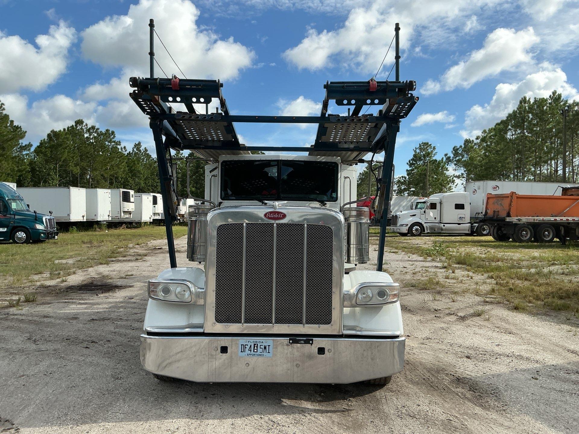 2017 Peterbilt 389
