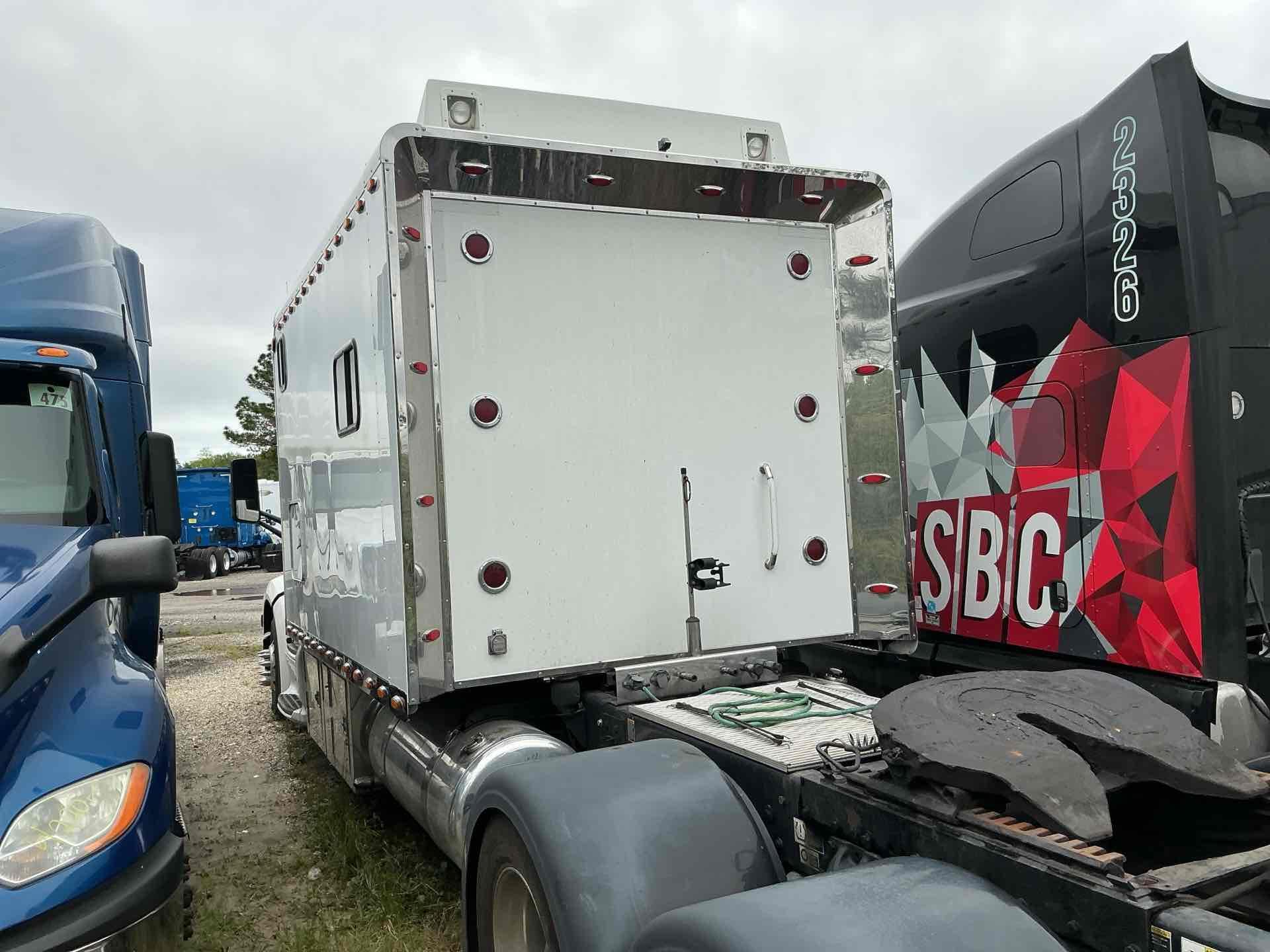 2020 Peterbilt 579