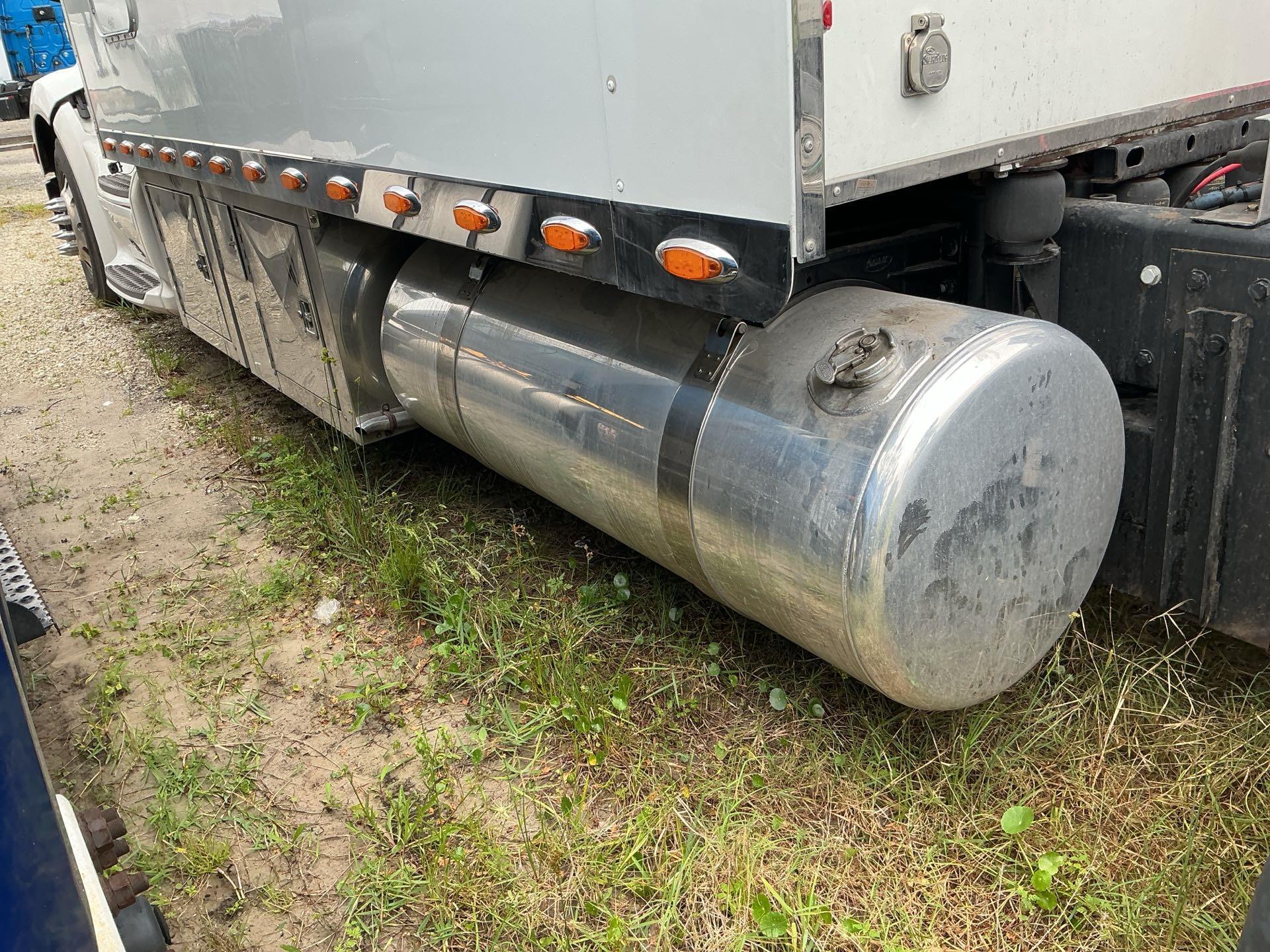 2020 Peterbilt 579