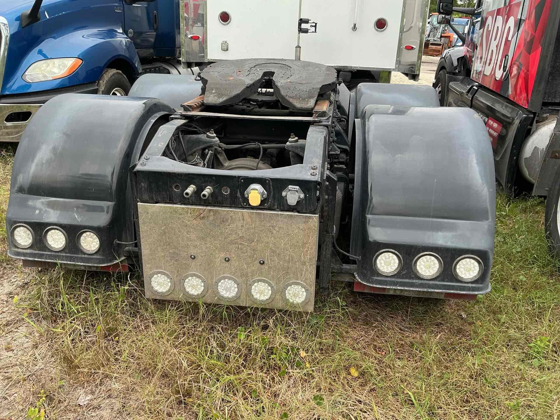 2020 Peterbilt 579