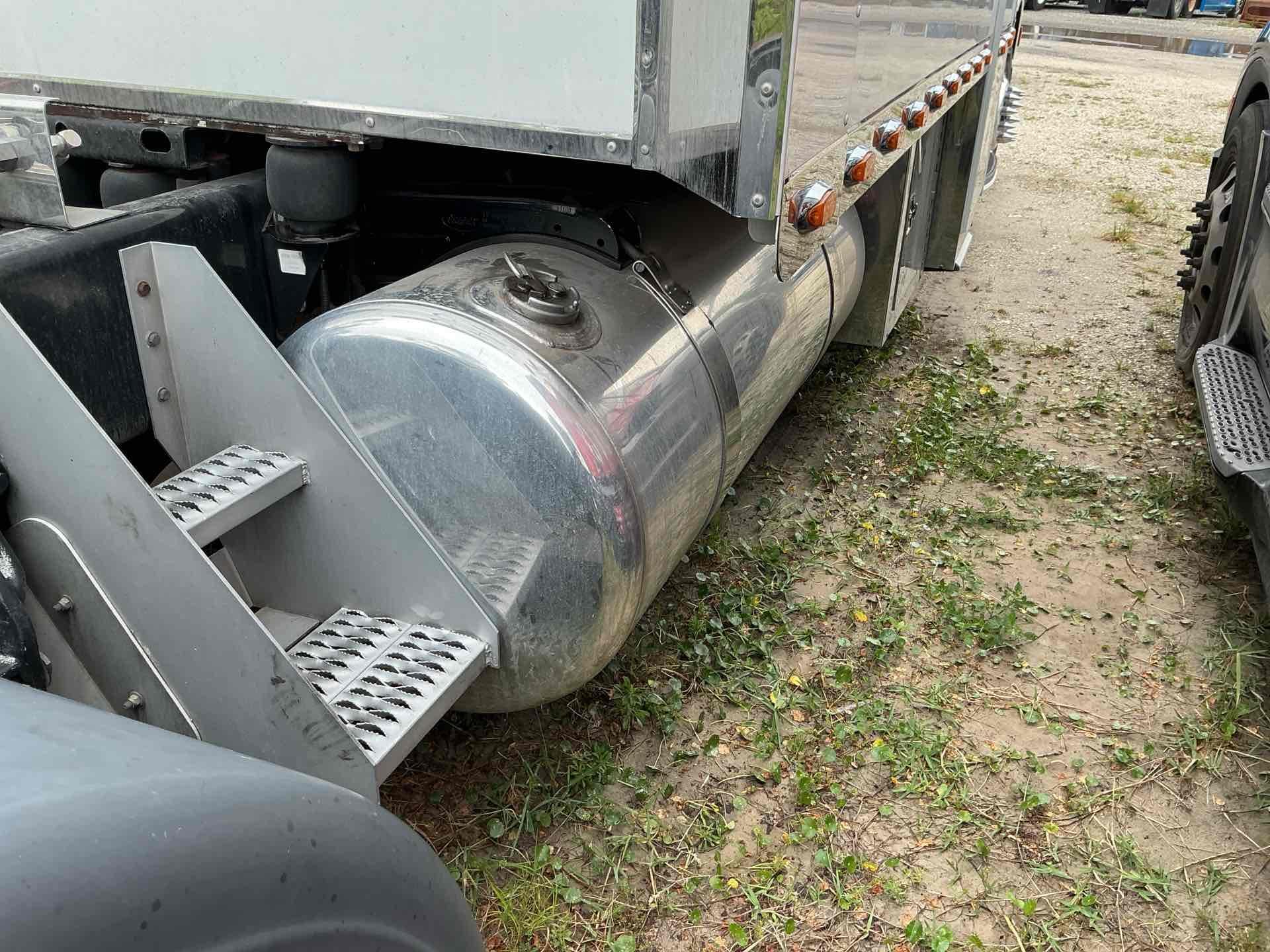 2020 Peterbilt 579