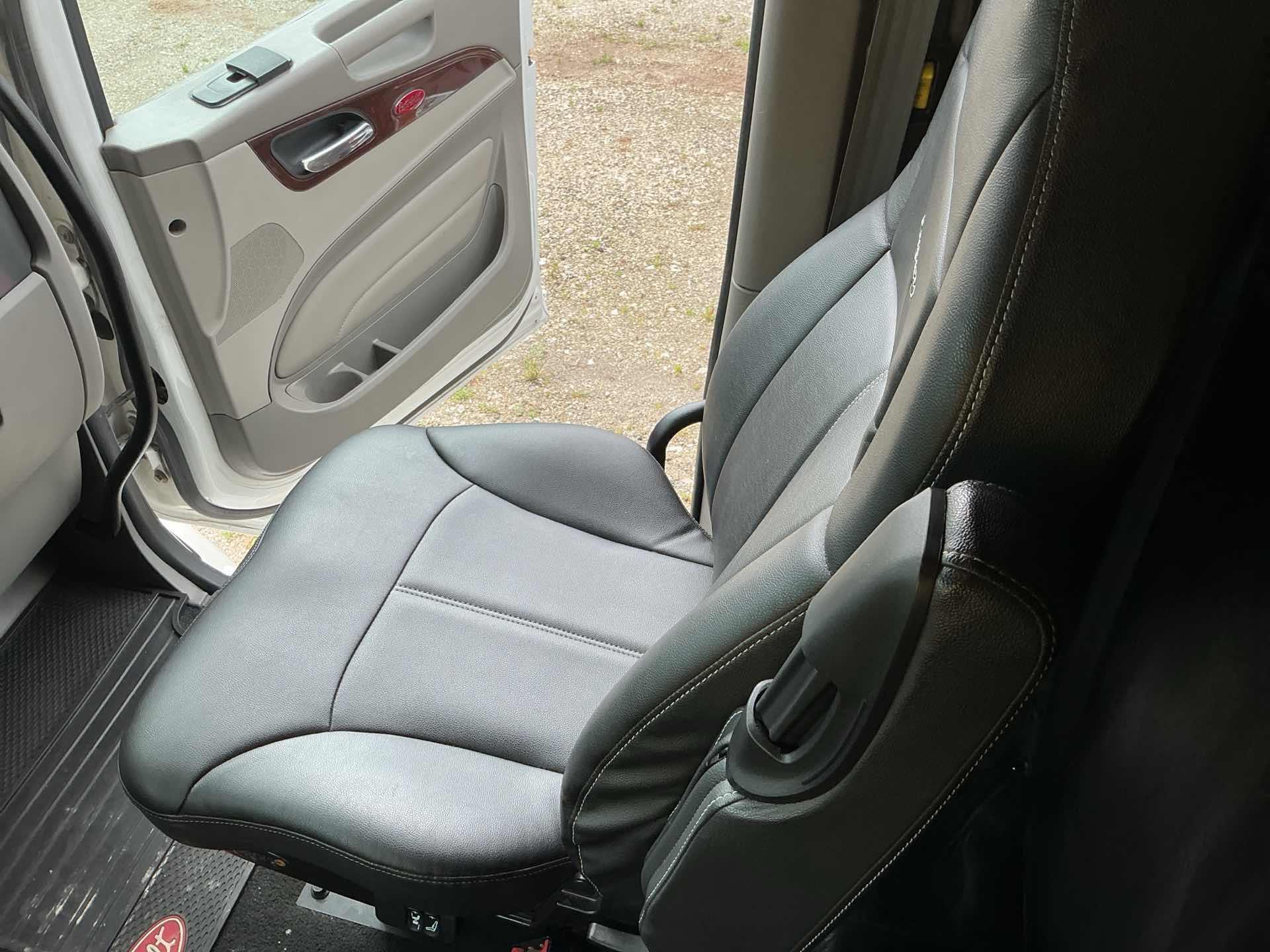 2020 Peterbilt 579
