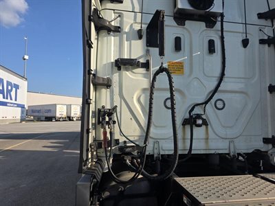 2022 Freightliner CASCADIA 126