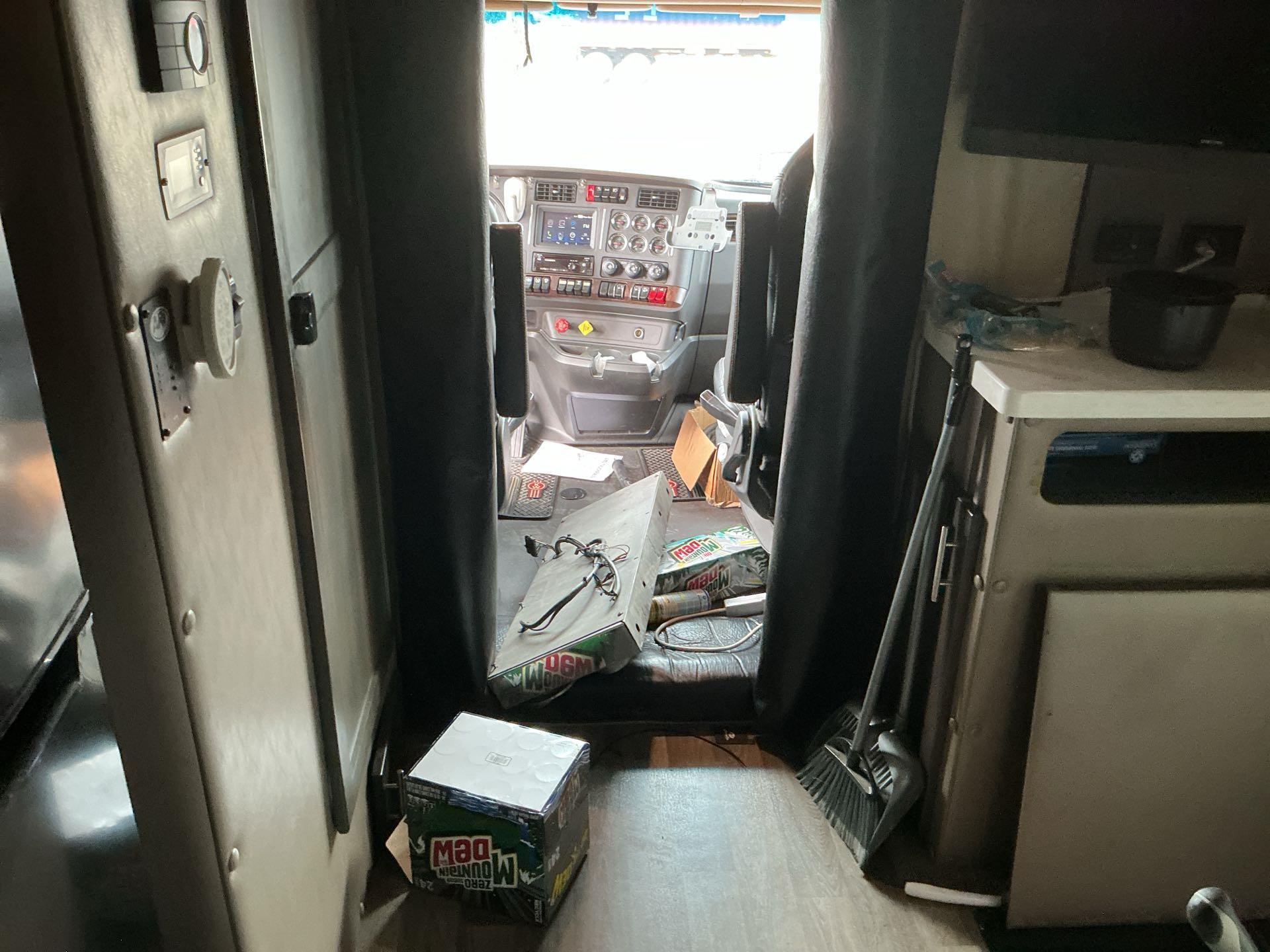 2023 Kenworth T680