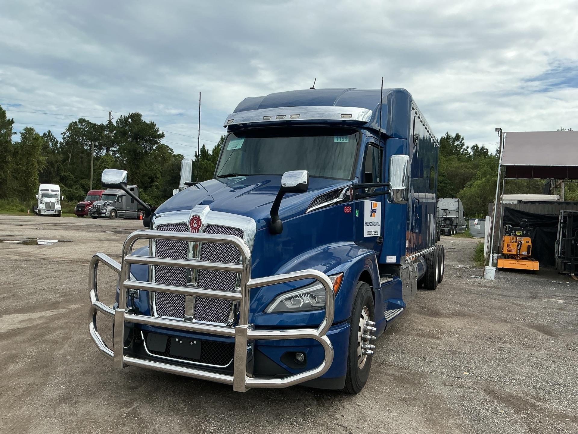 2023 Kenworth T680