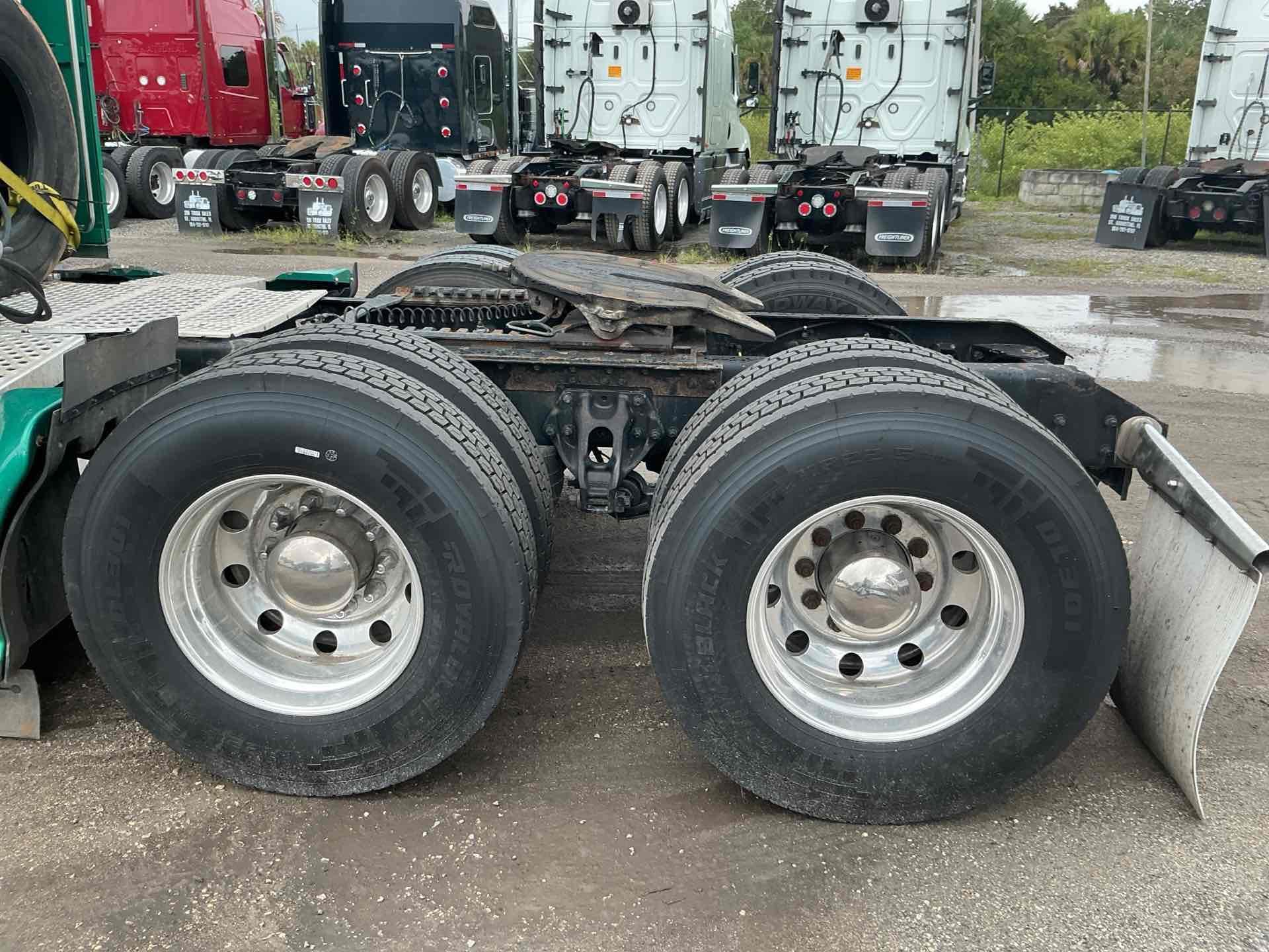 2021 Kenworth T680