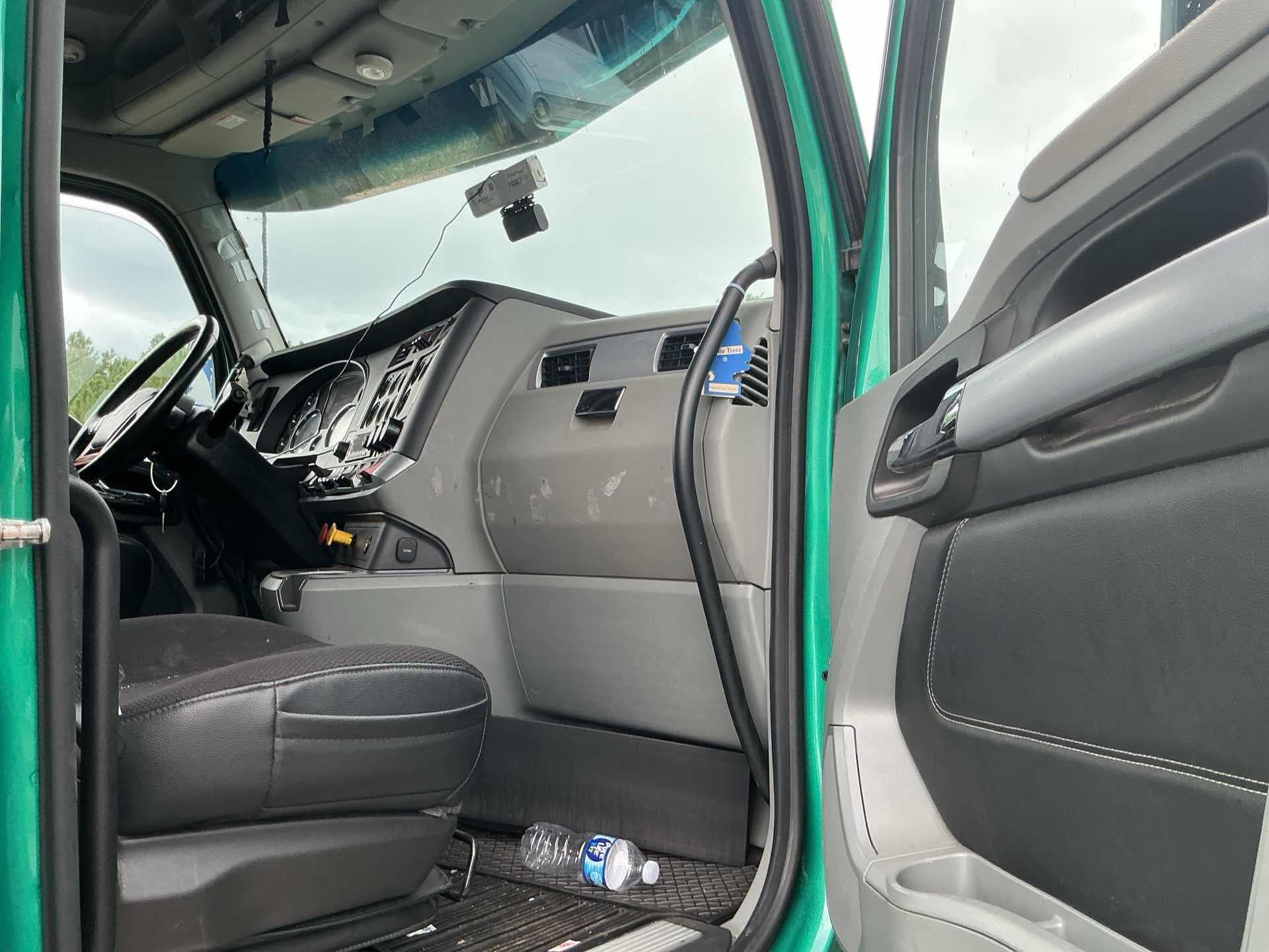 2021 Kenworth T680