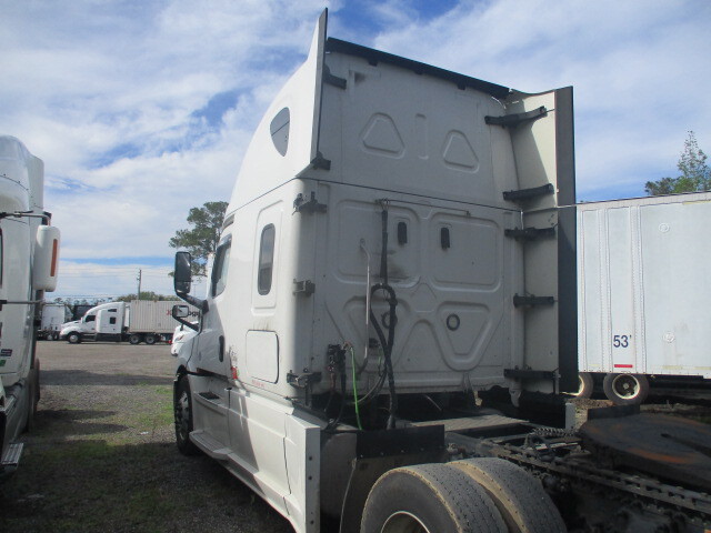2020 Freightliner CASCADIA