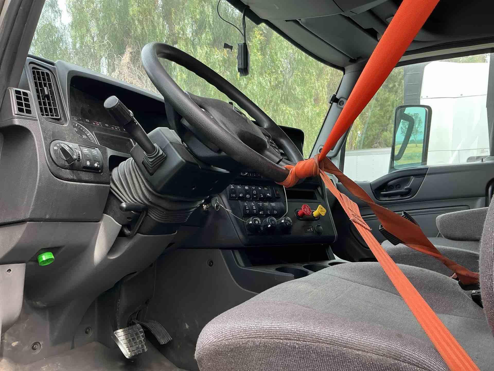 2022 International LT625