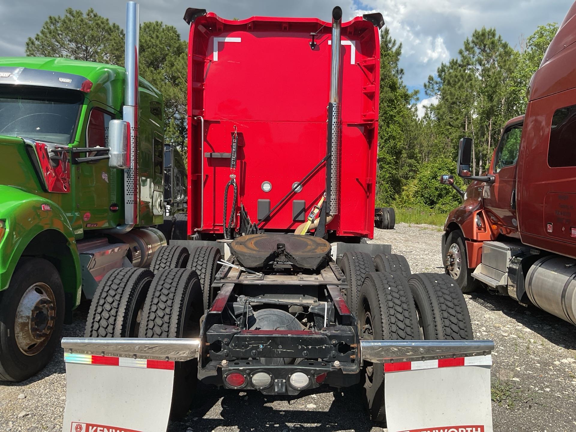 2023 Kenworth T680