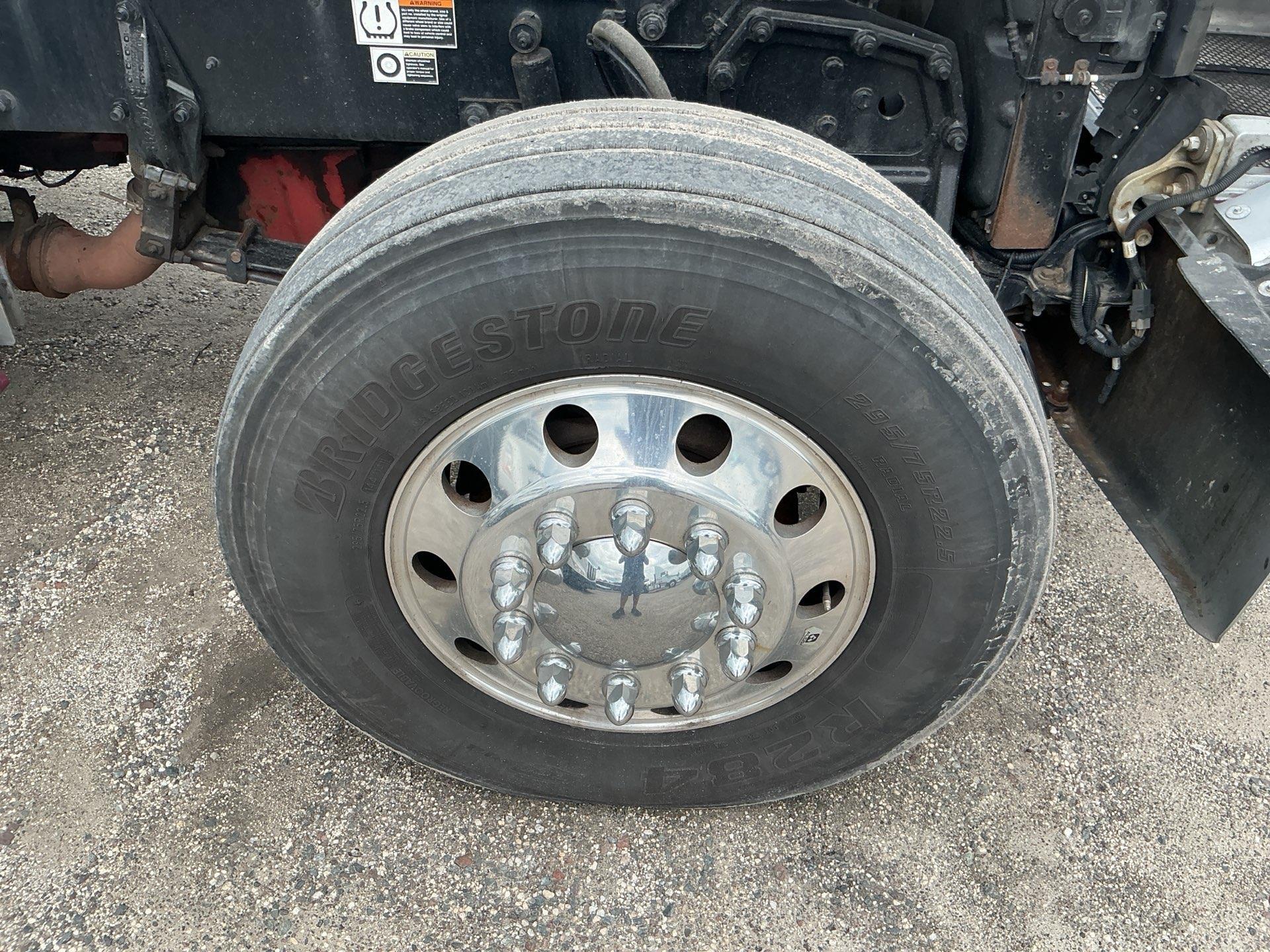 2020 Peterbilt 389