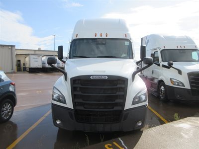 2023 Freightliner CASCADIA 126