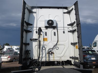 2023 Freightliner CASCADIA 126