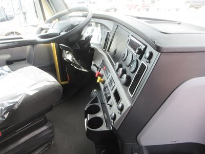 2023 Freightliner CASCADIA 126