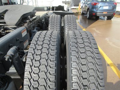 2023 Freightliner CASCADIA 126
