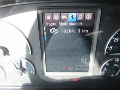 2023 Freightliner CASCADIA 126