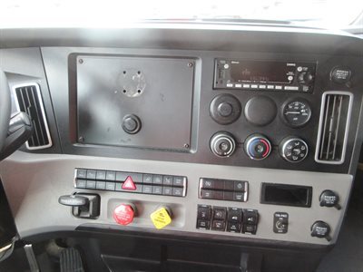 2023 Freightliner CASCADIA 126