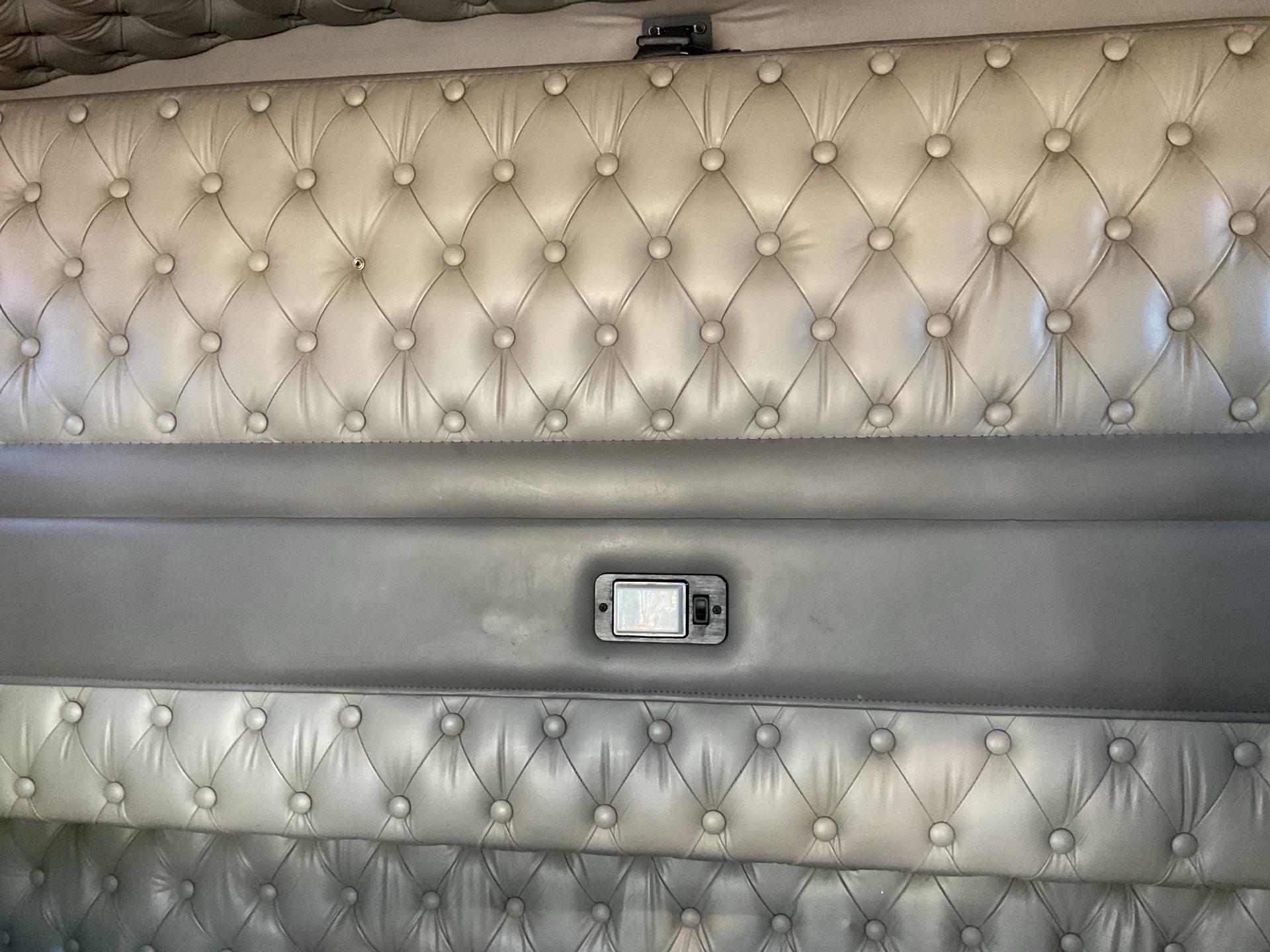 2005 Kenworth W900B
