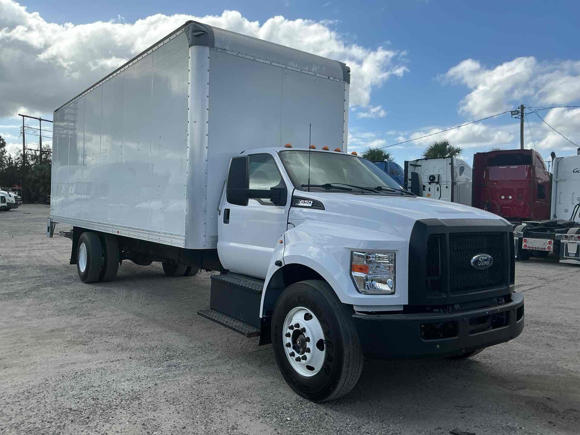 2023 Ford F650