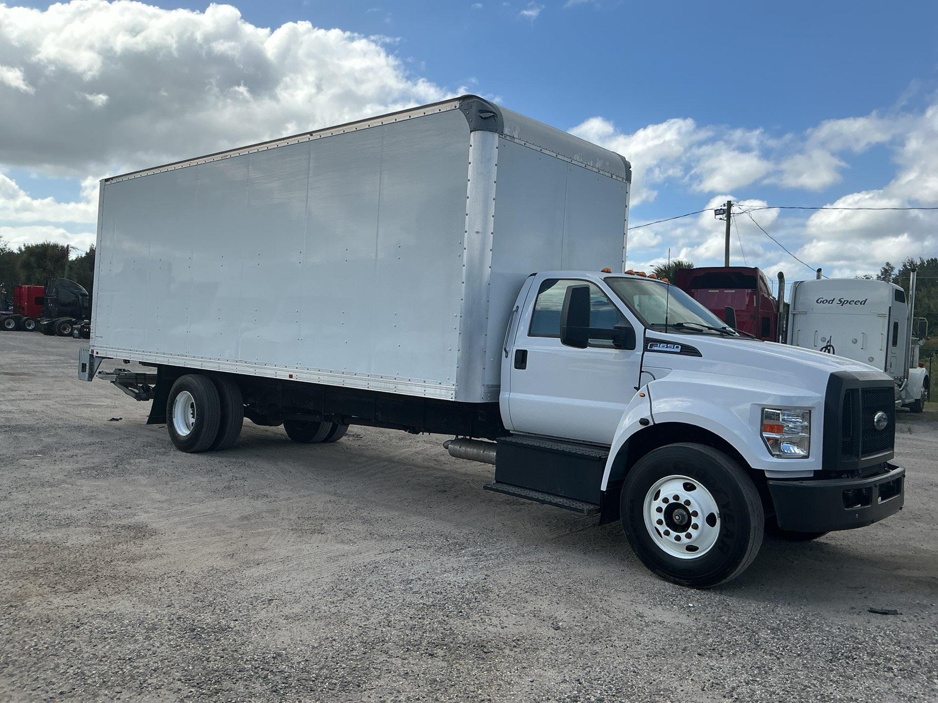 2023 Ford F650