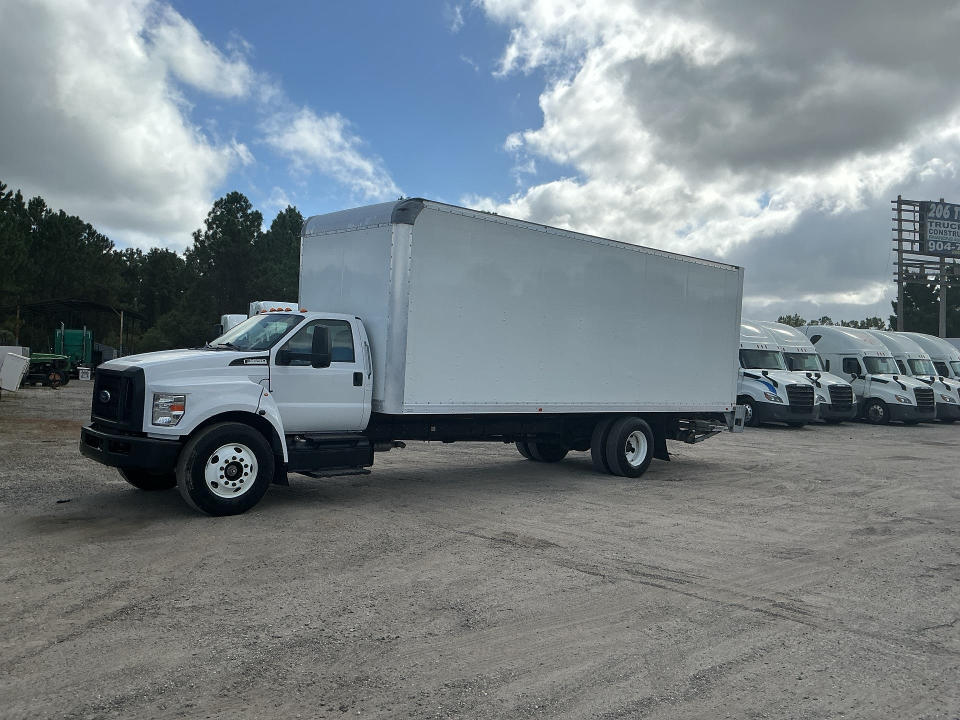 2023 Ford F650