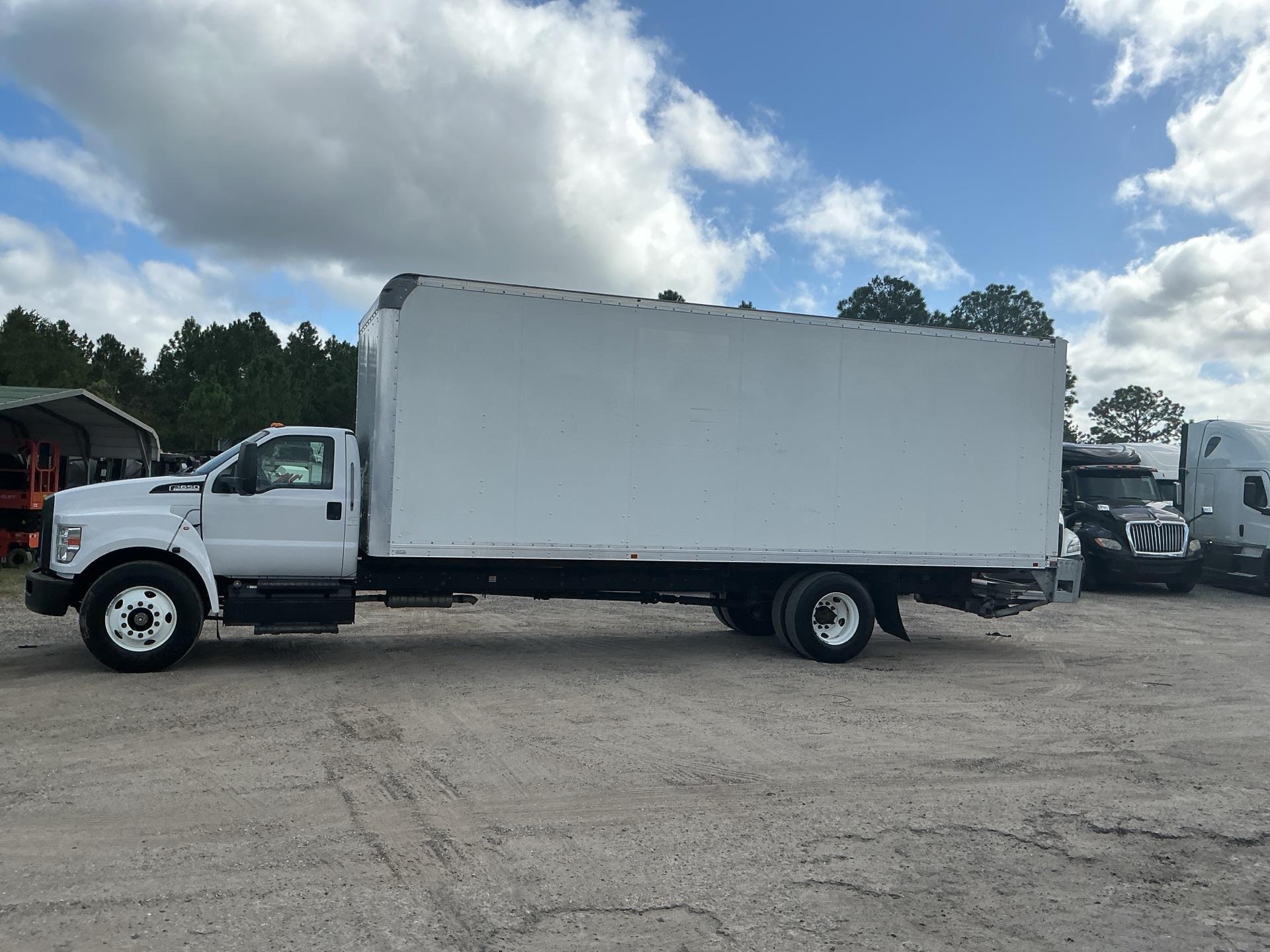 2023 Ford F650