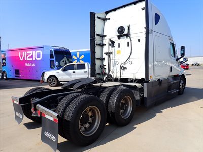 2022 Freightliner Cascadia 126