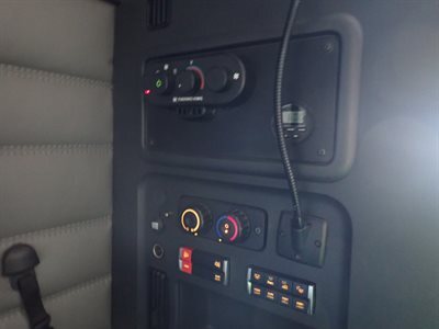 2022 Freightliner Cascadia 126