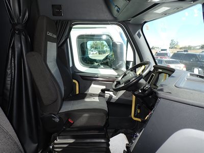 2022 Freightliner Cascadia 126