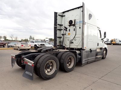 2022 Freightliner Cascadia 126