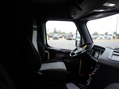 2022 Freightliner Cascadia 126