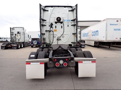 2022 Freightliner Cascadia 126