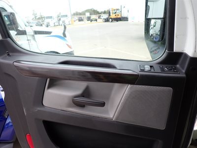 2022 Freightliner Cascadia 126