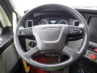 2022 Freightliner Cascadia 126