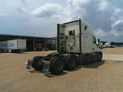 2022 Freightliner Cascadia 126