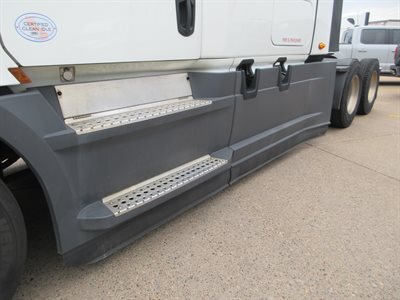 2023 Freightliner Cascadia