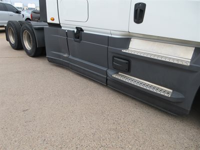 2023 Freightliner Cascadia