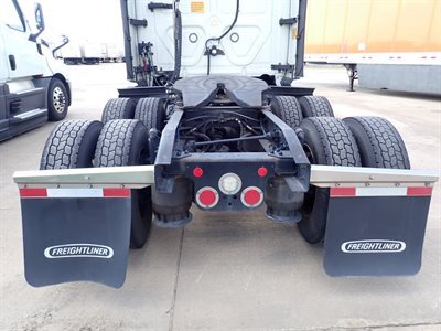 2022 Freightliner Cascadia 126