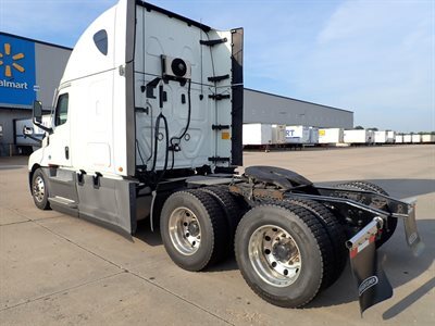2022 Freightliner Cascadia 126
