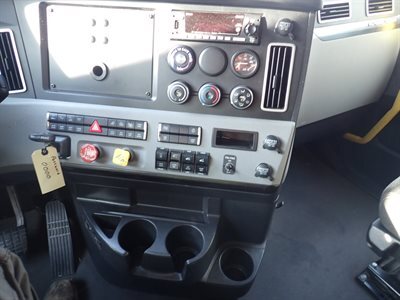 2022 Freightliner Cascadia 126