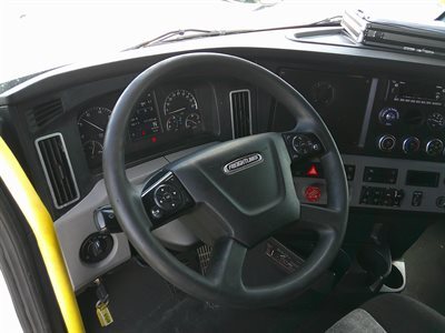 2022 Freightliner Cascadia 126