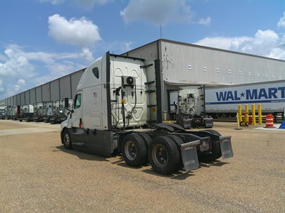 2022 Freightliner Cascadia 126